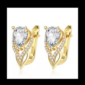 Gold Diamond Stud Earrings